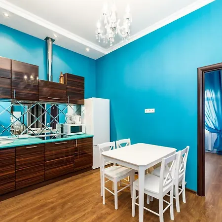 Stylish With A Balcony Overlooking The Park 公寓 敖德萨