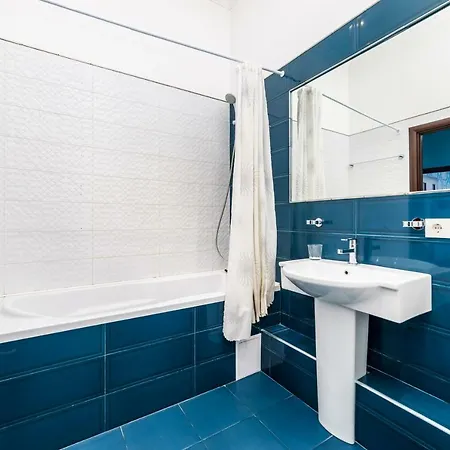 Stylish With A Balcony Overlooking The Park * Odesa